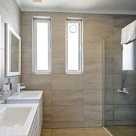Hotel Adavillas 5*