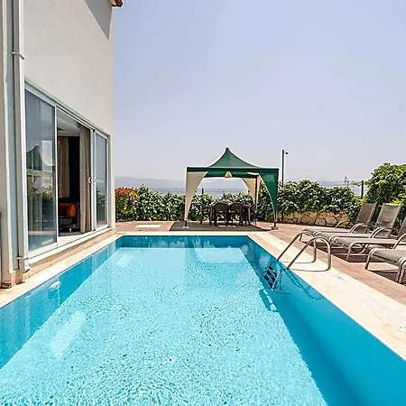 Adavillas Hotel